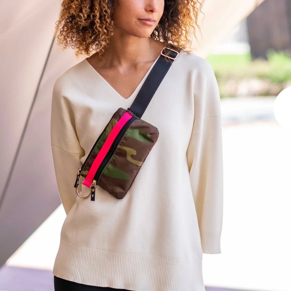 ANDI Handbags - ANDI Urban Clutch Camo Convertible Purse Belt Bag Crossbody